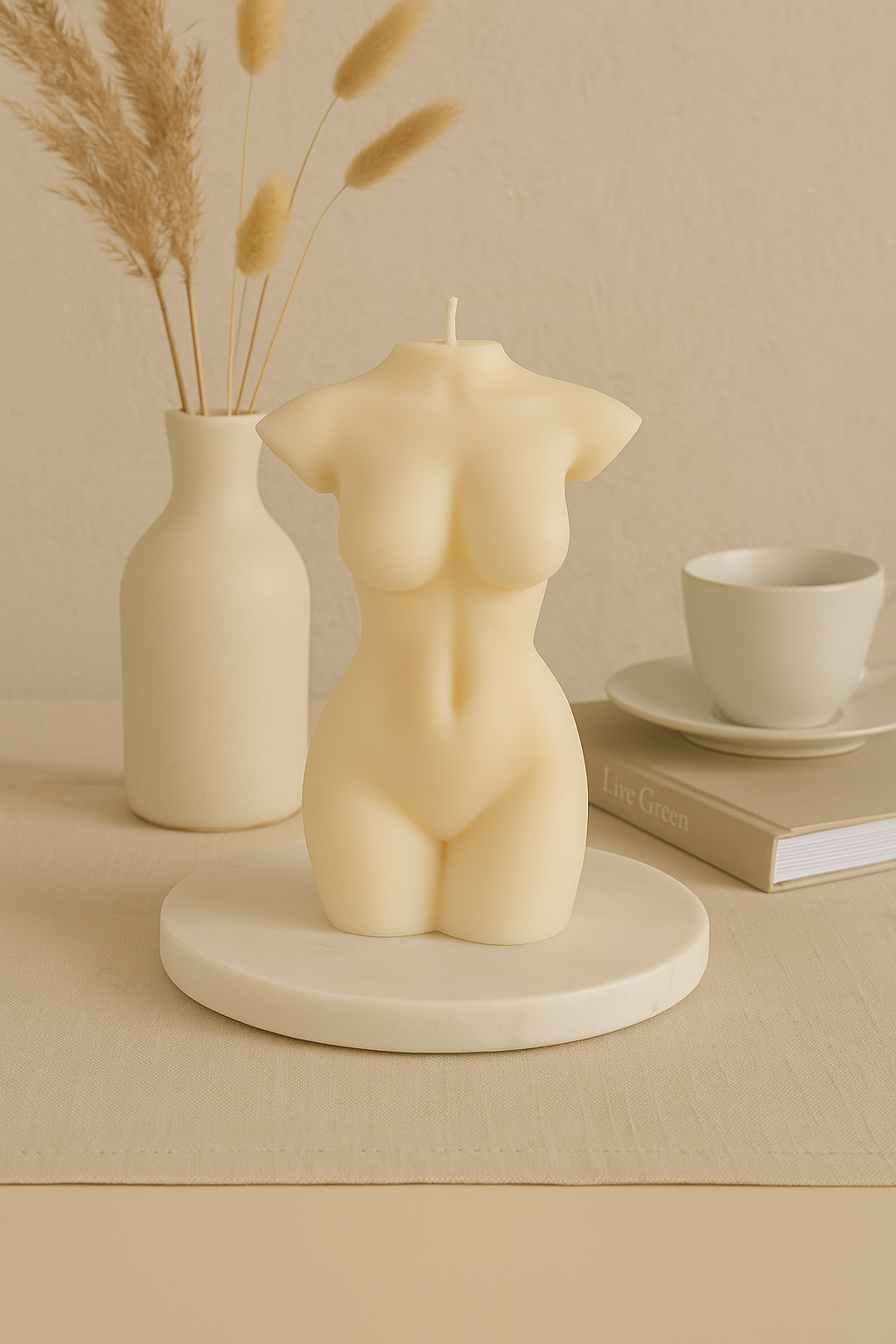 Large Body Candle | Sculptural. Elegant. Empowered.